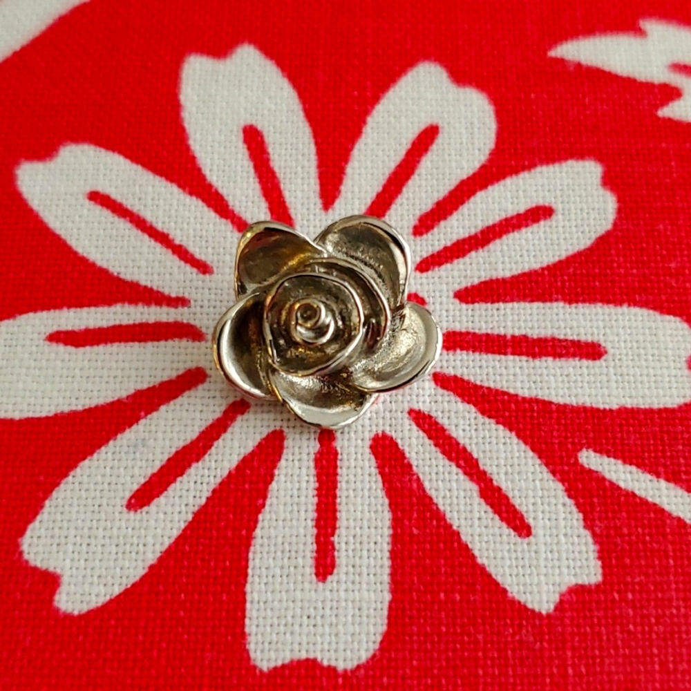 3/$15 Rose pendant